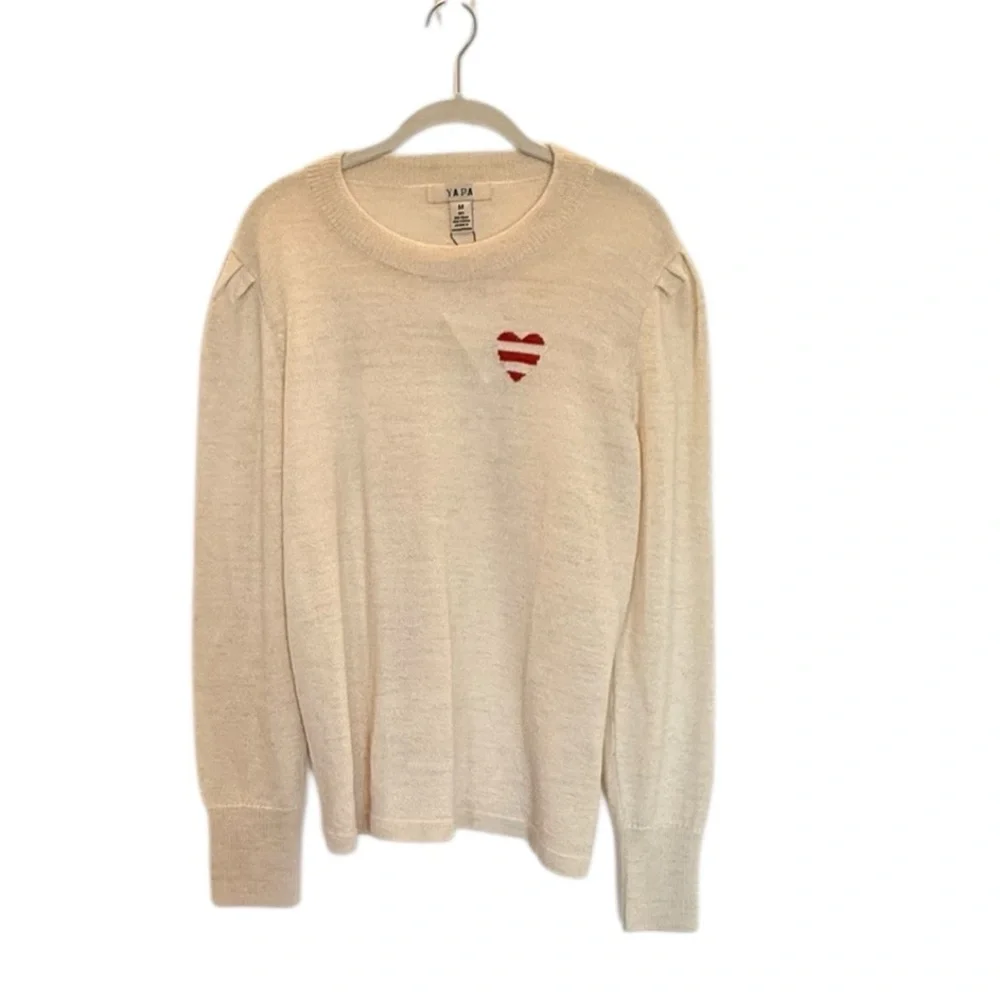 NWT YAPA Light Weight Baby Alpaca Sweater Off White Stepped Heart Medium $225